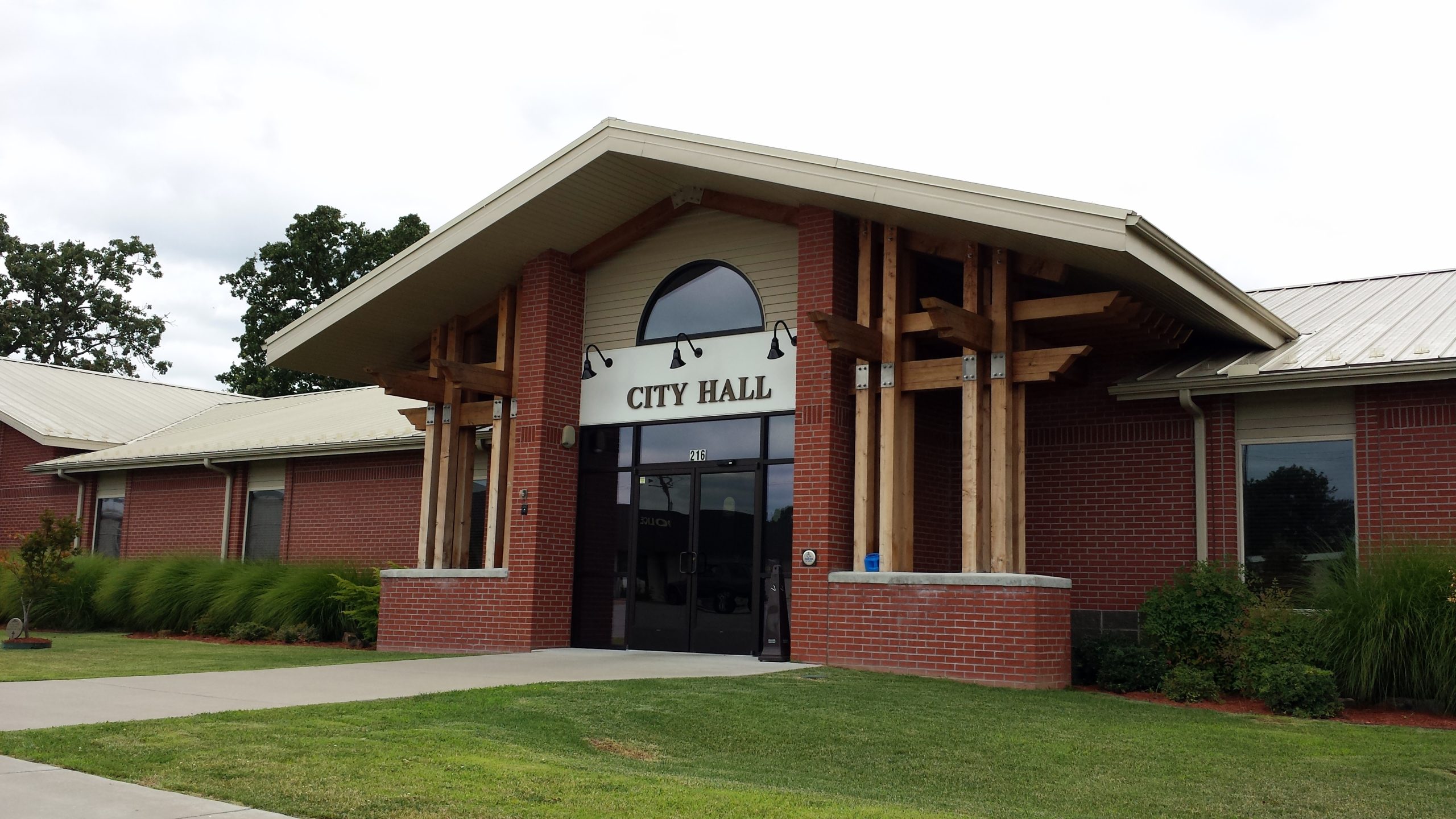 lowell ar city hall (2)